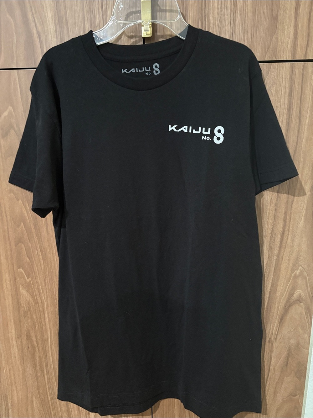 Kaiju no. 8 size M shirt